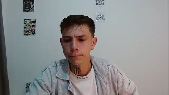 Snapshot of hot_teo_ chatting on December 16, 9:58 am hot teo online show from December 16, 9:58 am