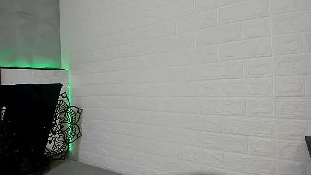 pamela velazco online show from October 9, 1:09 pm