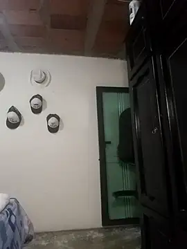 Snapshot of AndreaMooure_ chatting on October 23, 11:42 am AndreaMooure online show from October 23, 11:42 am