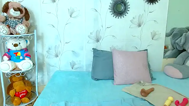 zara cute online show from November 10, 12:15 pm