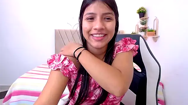 zara cute online show from May 14, 12:12 pm