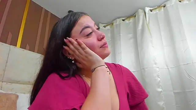 AmbarGills online show from March 30, 1:12 pm