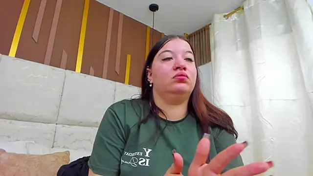 AmbarGills online show from March 31, 1:11 pm