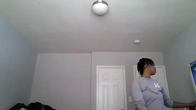 Snapshot of dezzidavill chatting on February 10, 4:11 pm dezzidavill online show from February 10, 4:11 pm