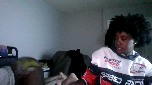 dezzidavill online show from May 23, 11:53 pm