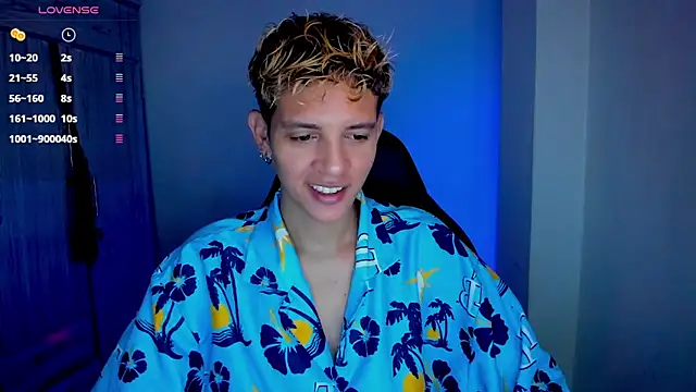 tylernova online show from March 17, 4:06 am