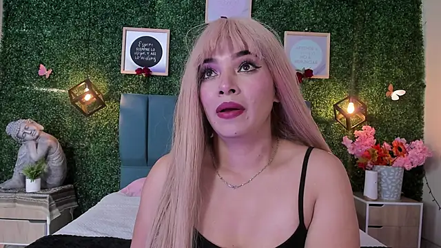 Kiaraa88 online show from November 11, 12:05 pm