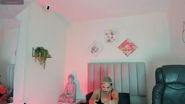 Kiaraa88 online show from November 15, 11:40 am