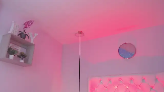 Bubbiecherry online show from November 11, 7:25 pm