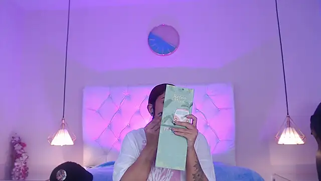 Bubbiecherry online show from November 24, 7:57 pm