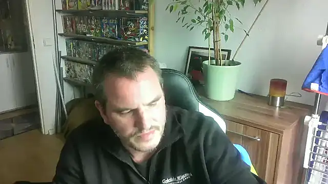Macknow online show from October 10, 11:53 am