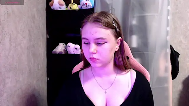Snapshot of Lucille_Lighter chatting on October 20, 2:39 pm Lucille Lighter online show from October 20, 2:39 pm