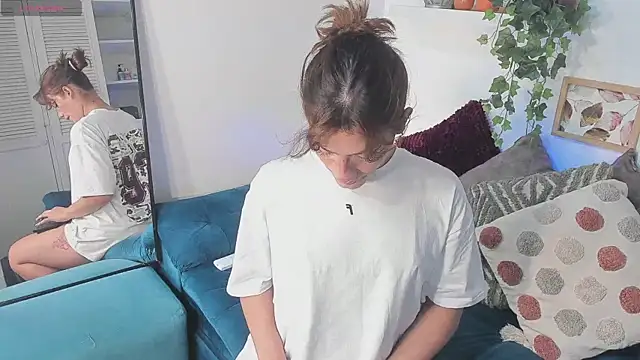 Snapshot of KassMonroe chatting on December 5, 8:38 pm KassMonroe online show from December 5, 8:38 pm