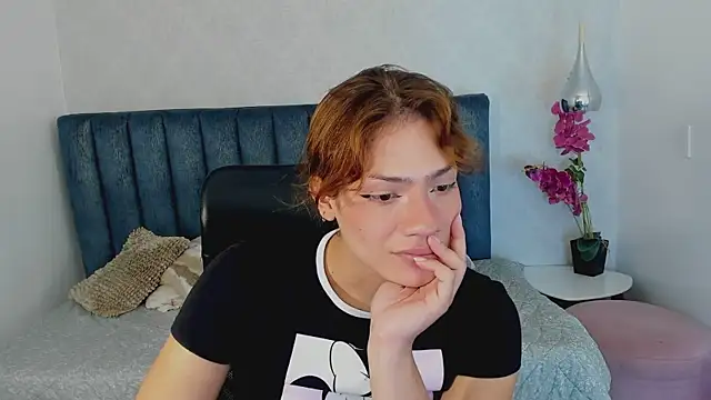 Snapshot of KassMonroe chatting on January 14, 8:25 pm KassMonroe online show from January 14, 8:25 pm