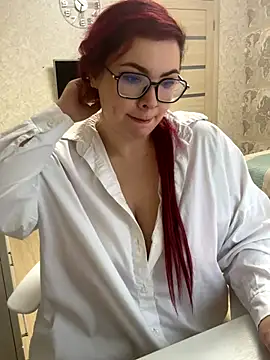 EmiStevens online show from October 20, 7:31 am