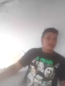 Snapshot of camilo44467 chatting on October 8, 8:28 pm camilo44467 online show from October 8, 8:28 pm
