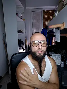 Snapshot of BeppeRagnar chatting on July 3, 8:54 am BeppeRagnar online show from July 3, 8:54 am