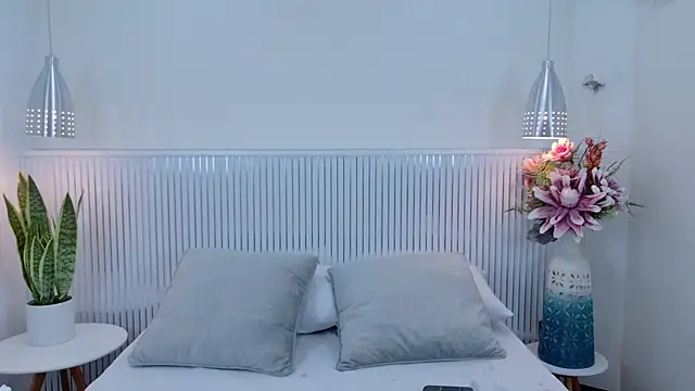 nina gb online show from April 17, 4:21 pm