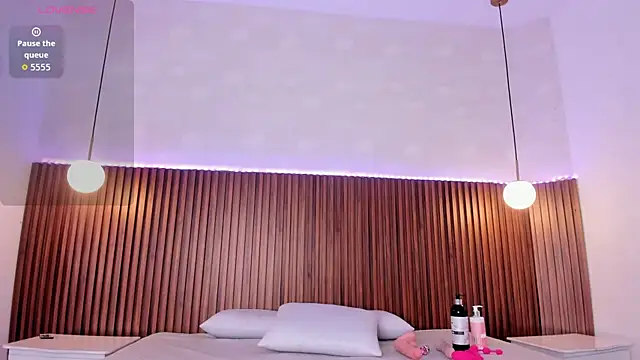 Snapshot of Foxy_Kylie chatting on February 26, 7:46 pm Foxy Kylie online show from February 26, 7:46 pm