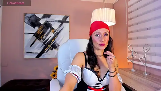 indigo wild  online show from October 31, 1:17 am