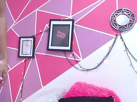 Tifany Adams online show from October 29, 8:21 pm