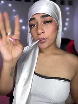 Snapshot of CelestSkyy chatting on August 7, 2:13 am CelestSkyy online show from August 7, 2:13 am