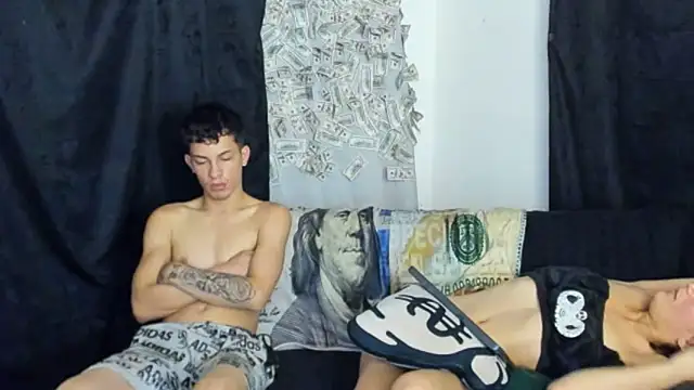 Pride couple online show from May 12, 2:47 pm