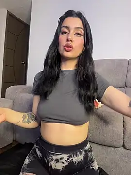 Lucy 699 online show from June 18, 4:02 am