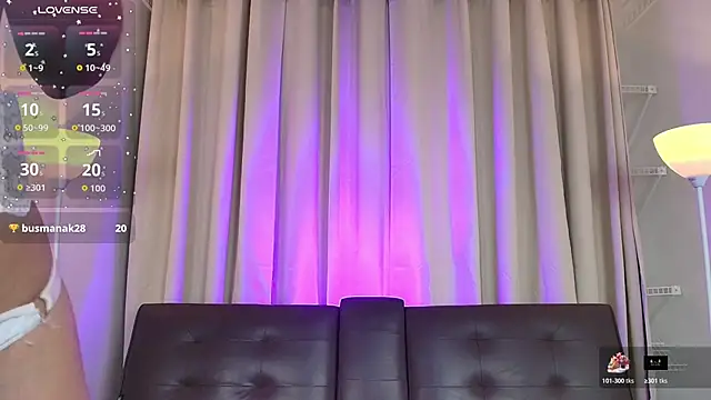 Snapshot of sofi_lane_ chatting on October 27, 1:26 pm sofi lane online show from October 27, 1:26 pm