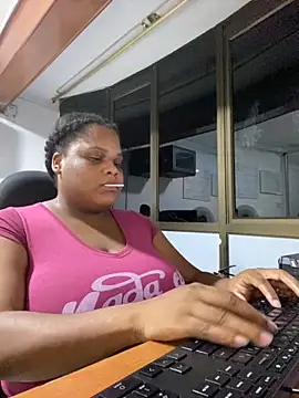 gabrielabrunette69 online show from October 15, 12:22 am