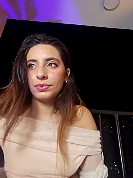 Meganthomson online show from February 3, 2:10 am