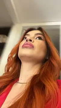 AbrilColls  online show from November 1, 11:40 pm