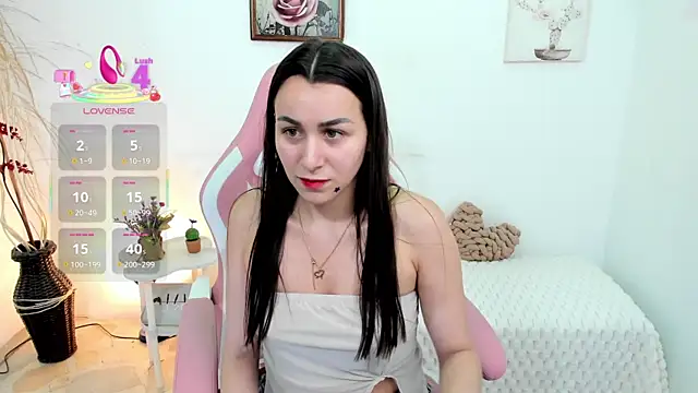 EmmaMyers1 online show from July 3, 11:44 pm