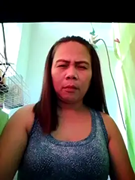 Snapshot of erma_joy chatting on January 13, 3:56 am erma joy online show from January 13, 3:56 am