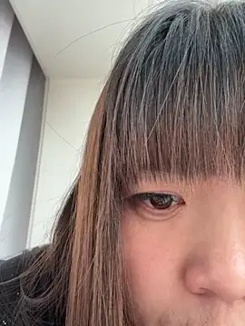 weiww1995 online show from December 19, 3:46 am