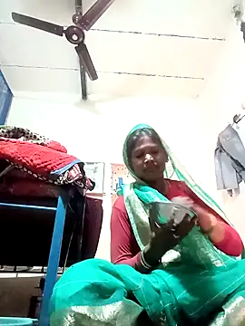 Snapshot of Hot_hat chatting on October 11, 3:39 am Hot hat online show from October 11, 3:39 am