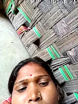 Snapshot of Hot_hat chatting on October 16, 6:36 am Hot hat online show from October 16, 6:36 am