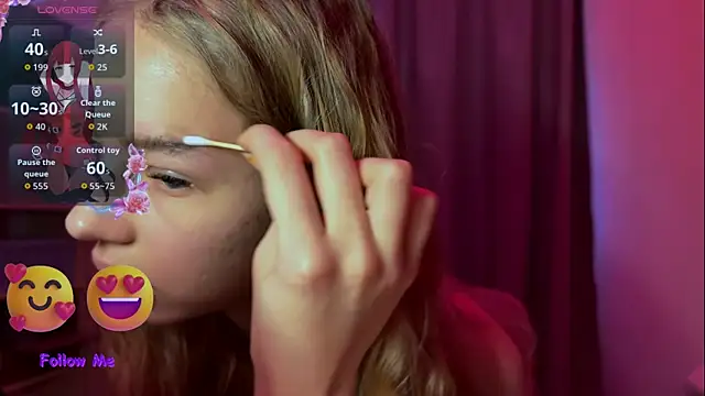 LunaCrave online show from December 15, 11:14 am