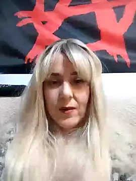 Amelialove42 online show from January 9, 7:04 pm