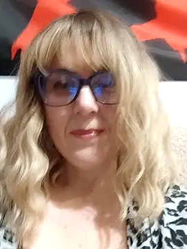 Amelialove42 online show from March 17, 7:28 pm