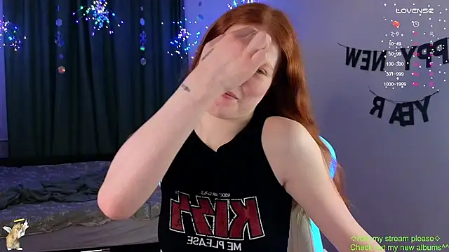 Snapshot of GingerCute chatting on January 10, 7:04 pm GingerCute online show from January 10, 7:04 pm