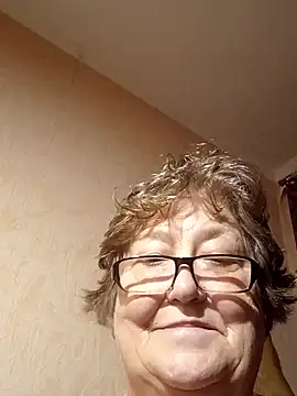 Snapshot of Katherine735 chatting on October 21, 9:37 pm Katherine735 online show from October 21, 9:37 pm