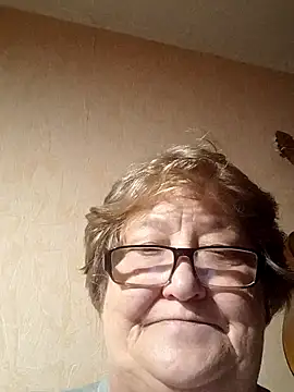 Snapshot of Katherine735 chatting on October 25, 1:13 am Katherine735 online show from October 25, 1:13 am