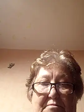 Snapshot of Katherine735 chatting on October 29, 11:06 pm Katherine735 online show from October 29, 11:06 pm