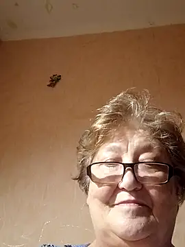 Snapshot of Katherine735 chatting on November 11, 7:58 pm Katherine735 online show from November 11, 7:58 pm