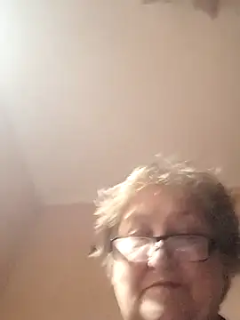 Snapshot of Katherine735 chatting on November 12, 4:40 pm Katherine735 online show from November 12, 4:40 pm