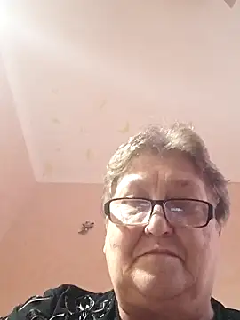 Snapshot of Katherine735 chatting on November 25, 10:04 am Katherine735 online show from November 25, 10:04 am