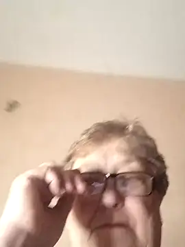 Snapshot of Katherine735 chatting on December 14, 3:50 pm Katherine735 online show from December 14, 3:50 pm