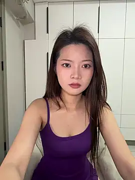 niannian6373 online show from April 12, 12:32 pm