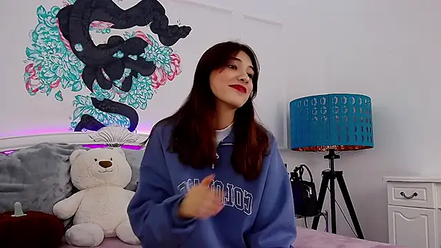 Snapshot of ArielLoove chatting on October 10, 9:41 am ArielLoove online show from October 10, 9:41 am